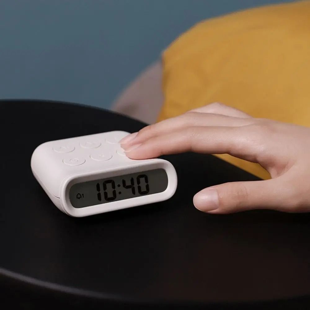 Electronics Gadgets To Gift - Kreatywne prezenty Mały budzik na baterie